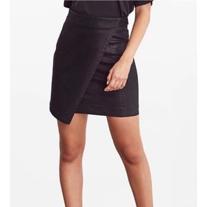 NWT Vetta Leatherette Skirt 0